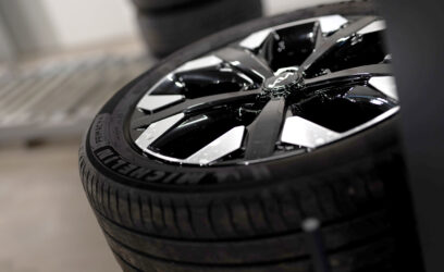 hjul med sommardäck hos Hedemora Däck & Bilservice