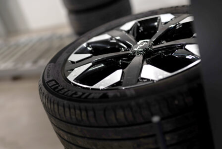 hjul med sommardäck hos Hedemora Däck & Bilservice